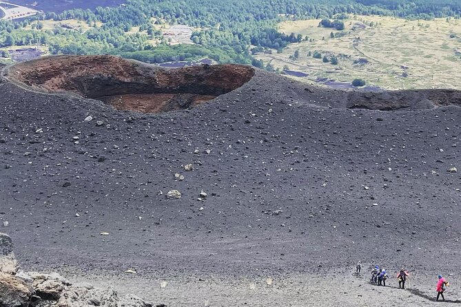Volcanological excursion of the wild and less touristy side of the Etna volcano - Equipment, safety, and the real effort involved