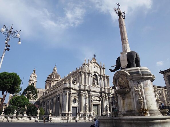 WalkingTour CATANIA - discovering the city of lava with a licensed guide - Why Catania is best understood through lava