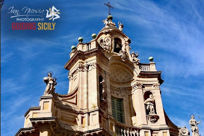 WalkingTour CATANIA - discovering the city of lava with a licensed guide - A’ Piscaria, Catania’s morning market