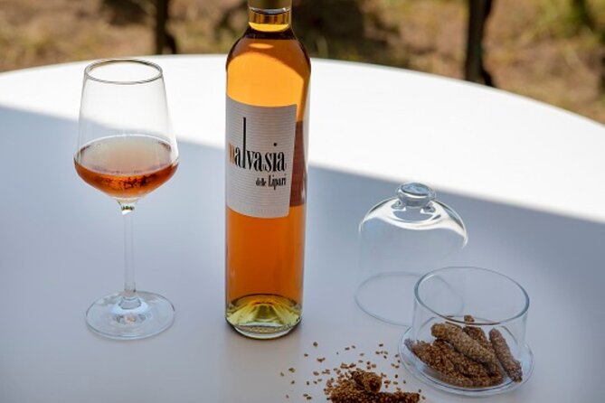 Wine tasting THE CLASSICS - A look inside the winery and vineyard